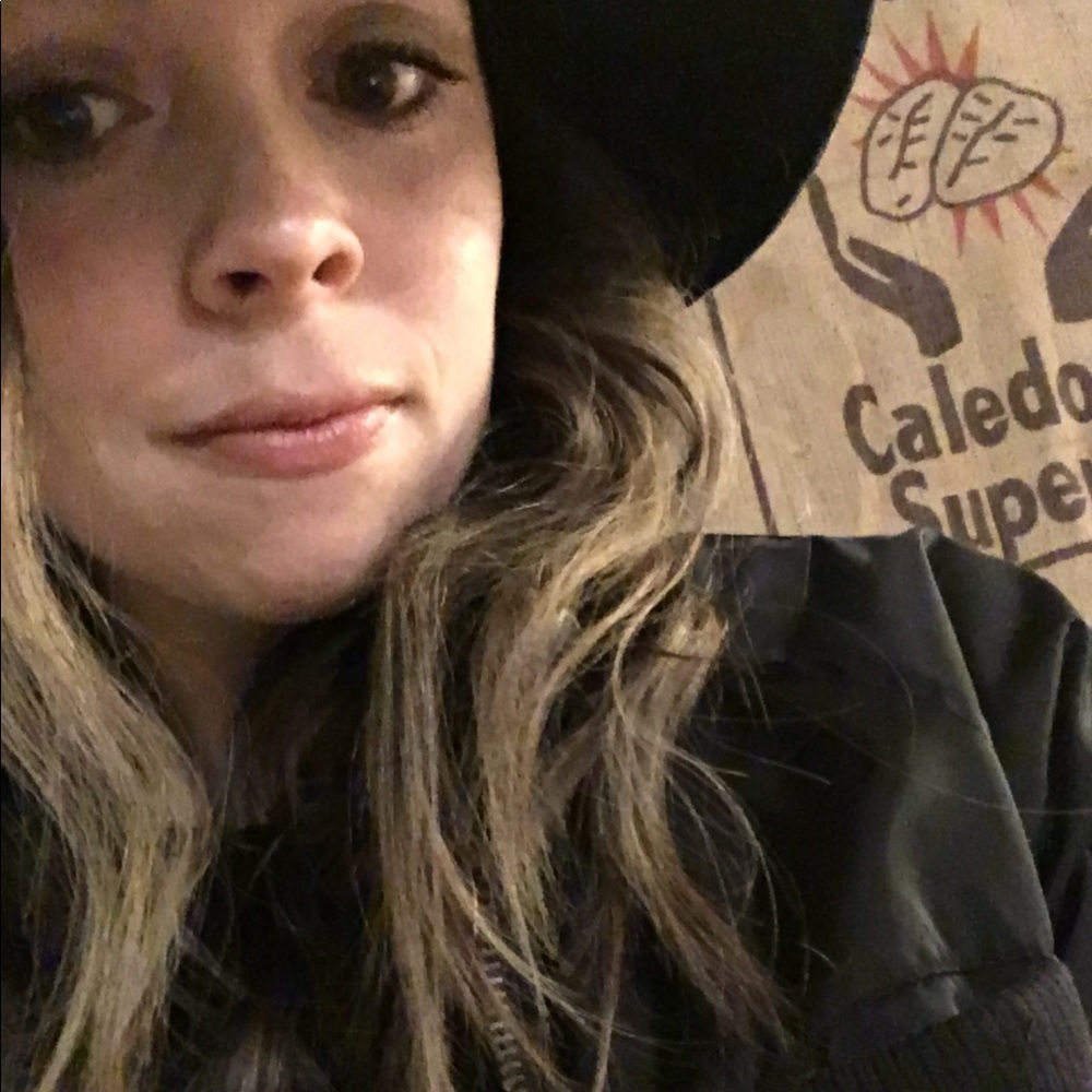 Travel RN👩🏻‍⚕️_😺-Mom_Shredder🏂_WifeOfTheMuntz